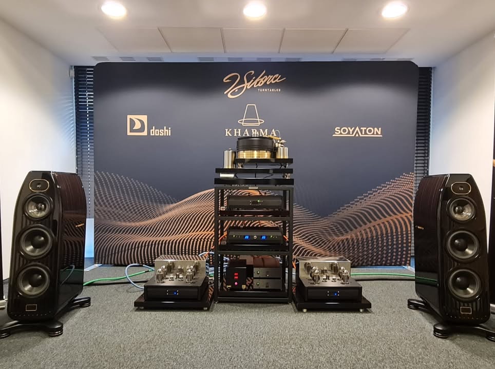 Rogoz Audio during the Audio Video Show 2024 Here are a few photos from…