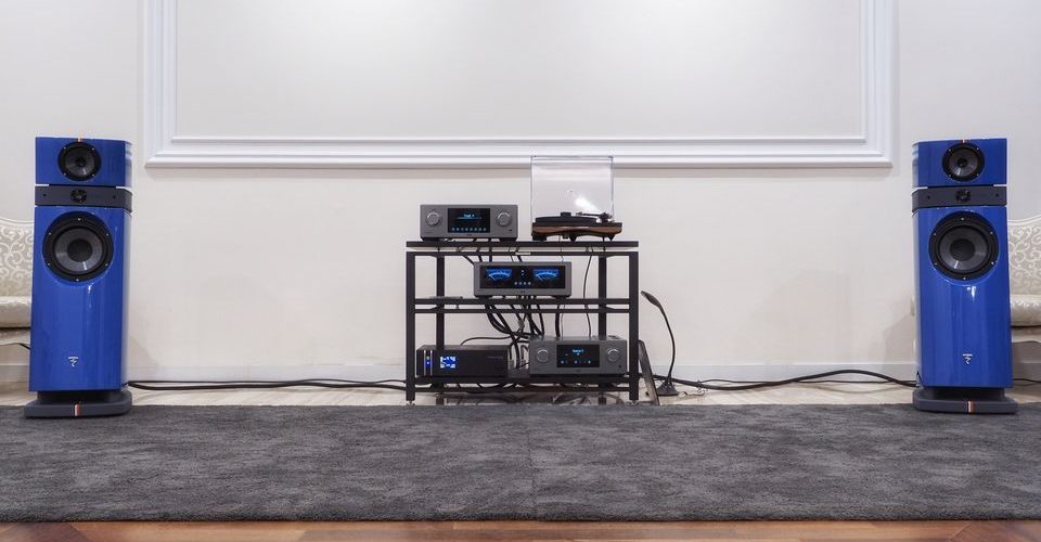 The latest model of the ROGOZ AUDIO 4QB3 anti-vibration rack: Show prepared by our…