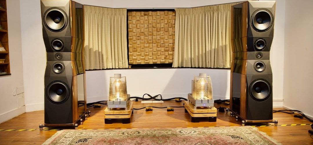 AV LOUNGE. Exclusive distributor of Rogoz Audio for India. AV LOUNGE demo room. The…